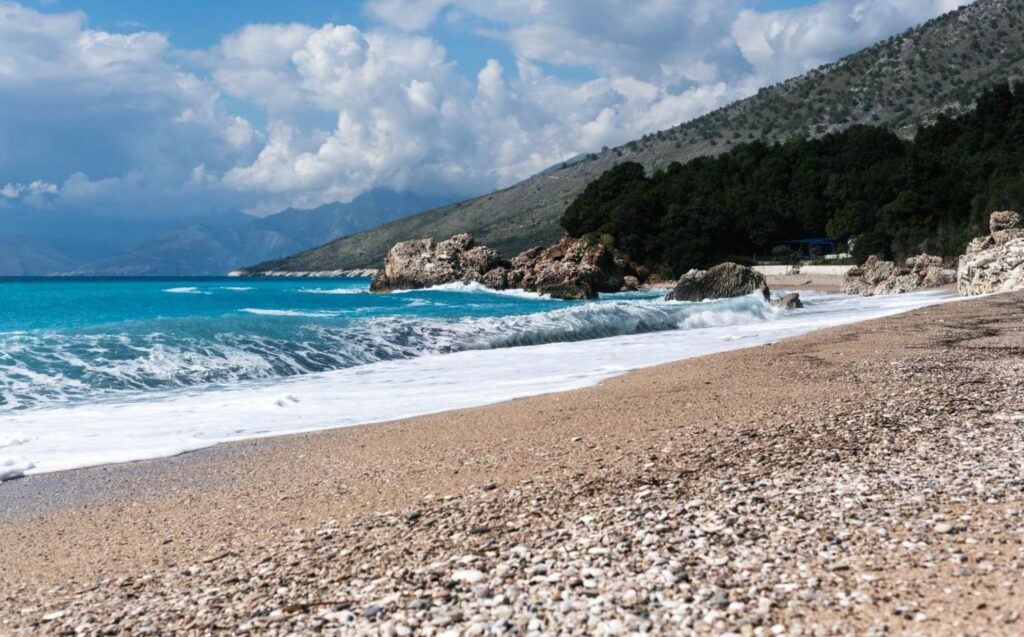 Krorëza is one of the most stunning beaches on Albania's Ionian coast and an excellent destination for a day trip from Sarandë or Lukovë. There are two fascinating monasteries nearby that are worth visiting on their own. 